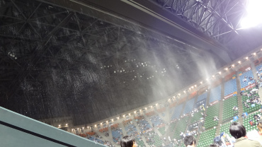 楽天・ジャパン・オープン2012　照明アクシデントとゲリラ豪雨